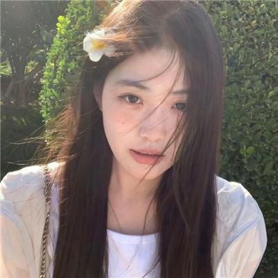 黑珍珠艾曼妞